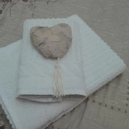 Due Cuori E Casetta
