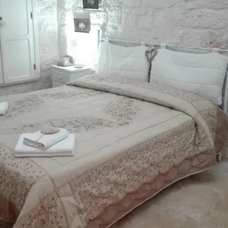 Due Cuori E Casetta * Locorotondo